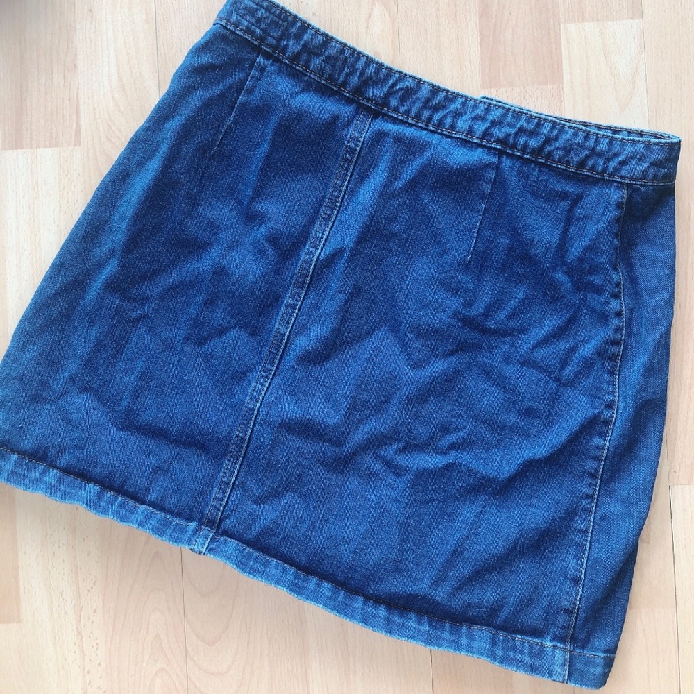 Vintage Style Denim Buttoned Mini Skirt 🌀🌀 Cute - Picture 4 of 5